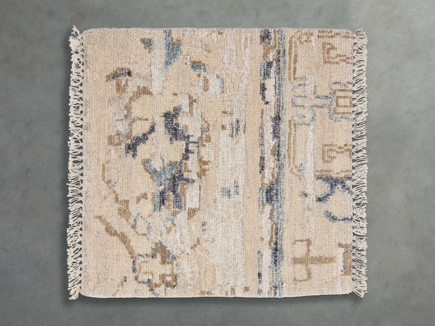 Échantillon de tapis noué à la main Brielle